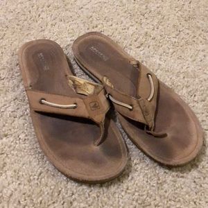 Sperry flip flops